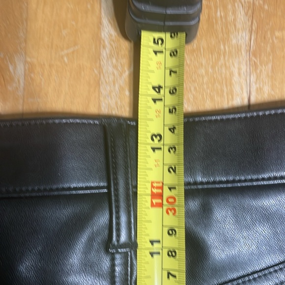 NWT Abercrombie and Fitch vegan leather pants - Picture 10 of 11